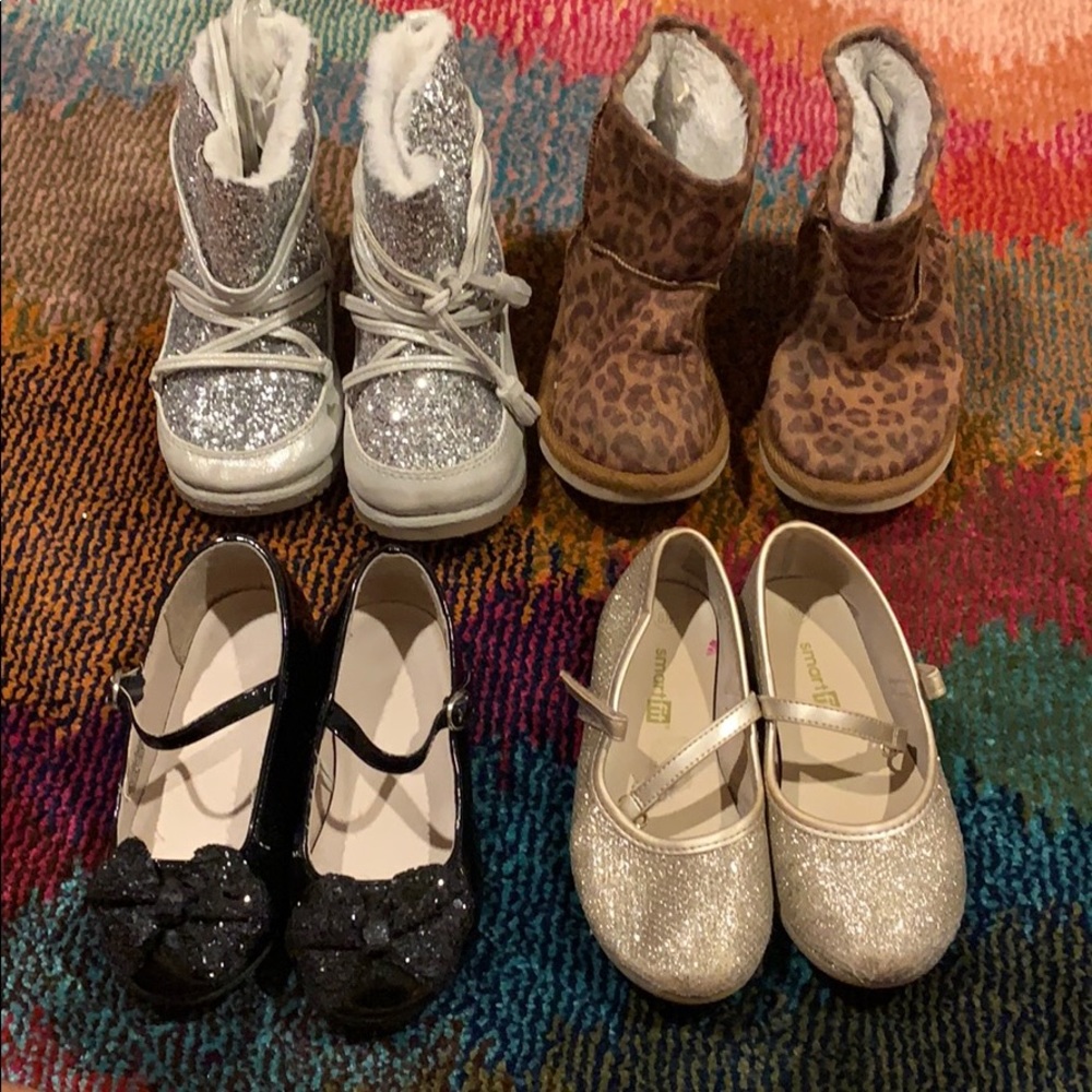Toddler girls shoe bundle:)